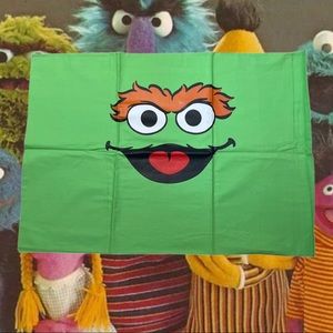Sesame Street’s Oscar the grouch pillow case